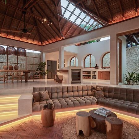Villa Massilia Bali Seminyak Exterior foto